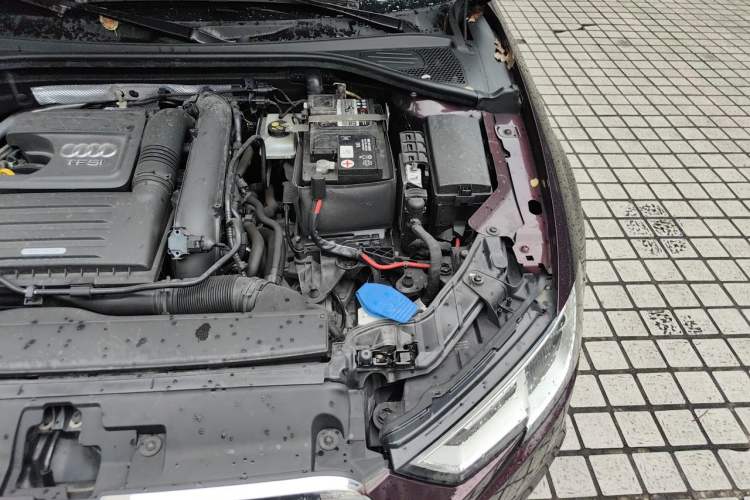 Used Audi A3 2020 Limousine 35 TFSI Ambition China VI Engine Bay Left