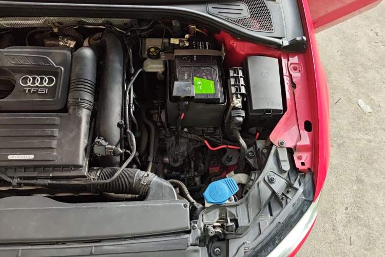 Used Audi A3 2020 Limousine 35 TFSI Ambition China VI Engine Bay Left