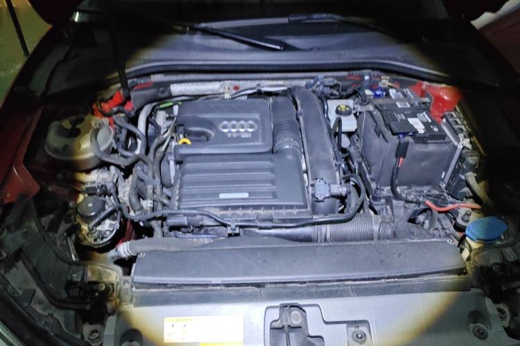 Used Audi A3 2020 Limousine 35 TFSI Fashion Edition China VI Emission Standard Engine Bay