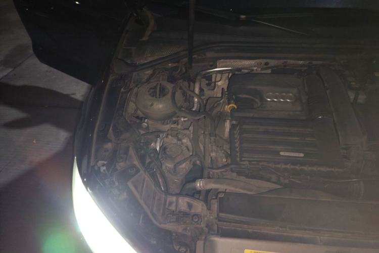 Used Audi A3 2020 Limousine 35 TFSI Fashion Edition China VI Emission Standard Engine Bay Right