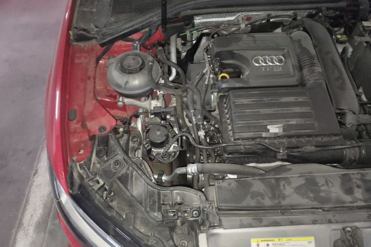 Used Audi A3 2020 Sportback 35 TFSI Fashion Edition China VI Emission Standard Engine Bay Right