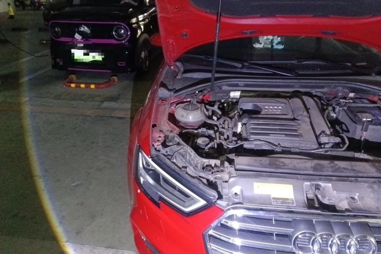 Used Audi A3 2020 Limousine 35 TFSI Fashion Edition China VI Emission Standard Engine Bay Right