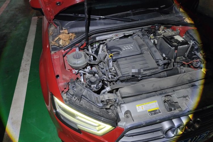 Used Audi A3 2020 Limousine 35 TFSI Fashion Edition China VI Emission Standard Engine Bay Right