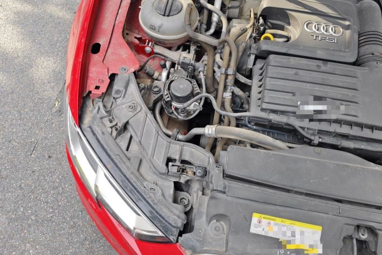 Used Audi A3 2020 Limousine 35 TFSI Ambition China VI Engine Bay Right