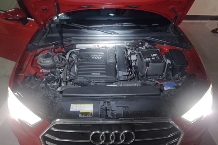 Used Audi A3 2020 Limousine 35 TFSI Ambition China VI Engine Bay