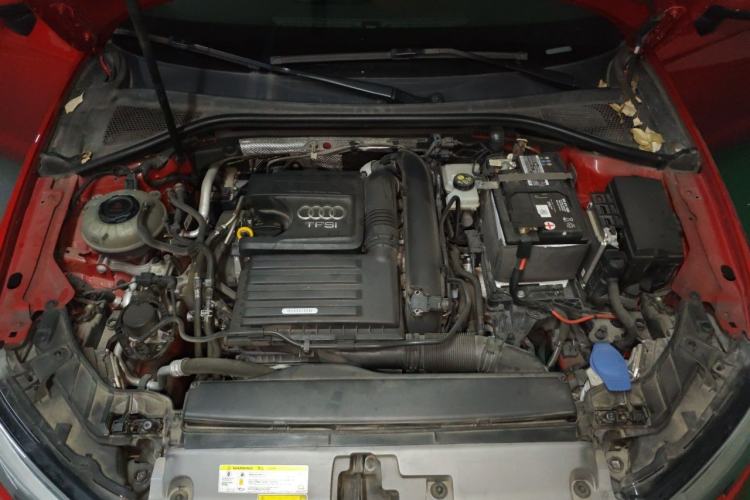 Used Audi A3 2020 Sportback 35 TFSI Fashion Edition China VI Emission Standard Engine Bay