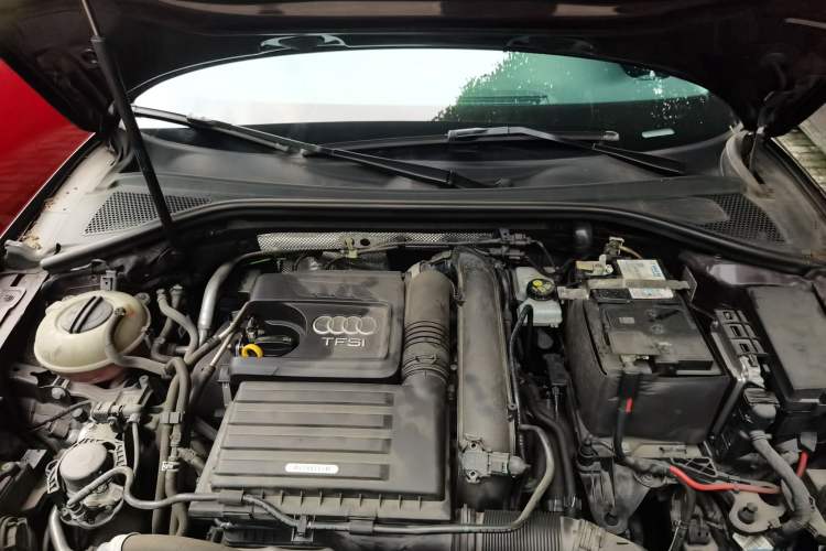 Used Audi A3 2020 Sportback 35 TFSI Ambition China VI Engine Bay