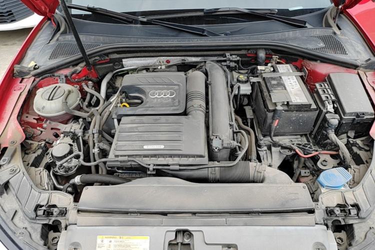 Used Audi A3 2020 Sportback 35 TFSI Fashion Edition China VI Emission Standard Engine Bay