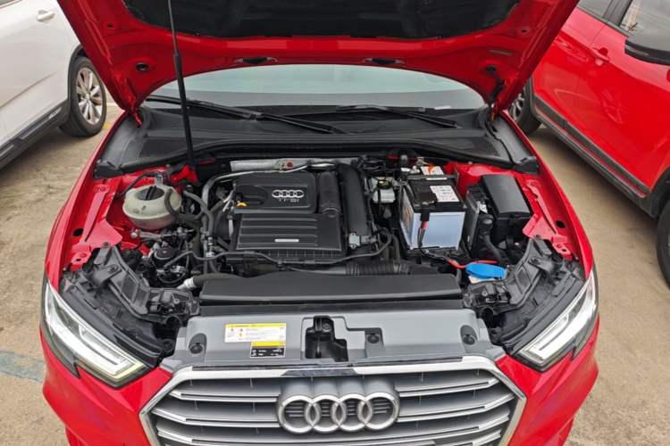 Used Audi A3 2020 Limousine 35 TFSI Fashion Edition China VI Emission Standard Engine Bay