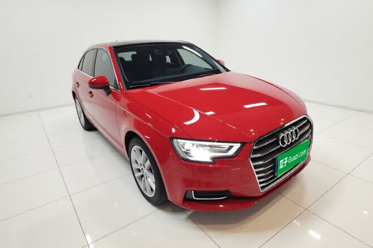 Used Audi A3 2020 Restyled Sportback 35 TFSI Entry-Level China VI Emission Standard Front Right 45 Deg