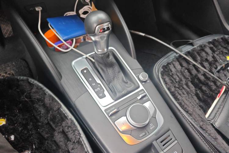 Used Audi A3 2020 Sportback 35 TFSI Ambition China VI Gear Lever