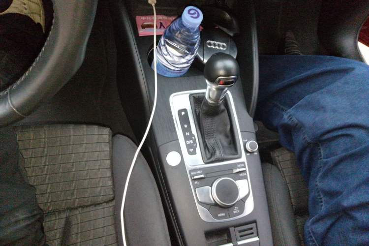 Used Audi A3 2020 Limousine 40 TFSI Sporty Version China VI Gear Lever
