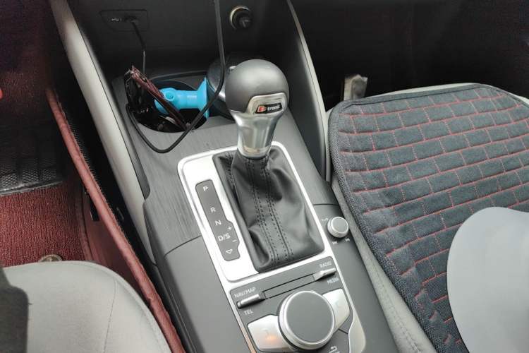 Used Audi A3 2020 Limousine 35 TFSI Ambition China VI Gear Lever