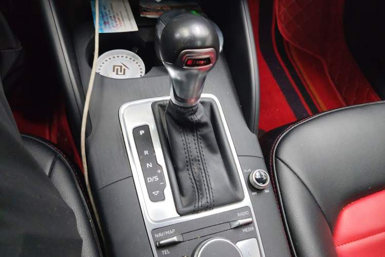 Used Audi A3 2020 Restyled Limousine 35 TFSI Ambition Version China VI Gear Lever