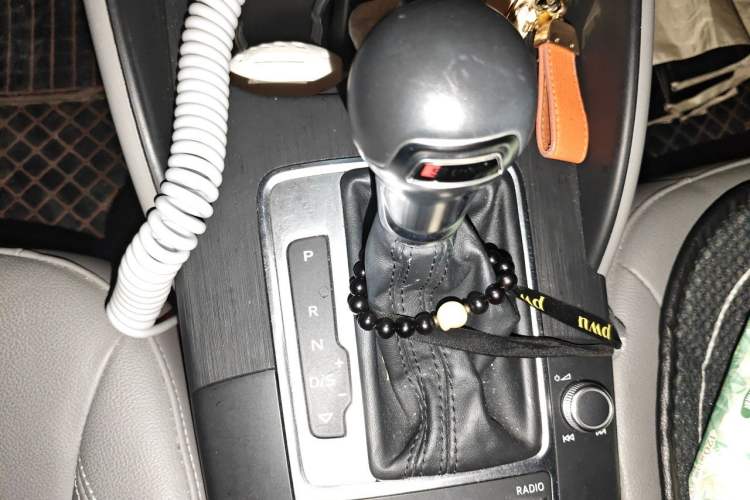 Used Audi A3 2020 Limousine 35 TFSI Fashion Edition China VI Emission Standard Gear Lever