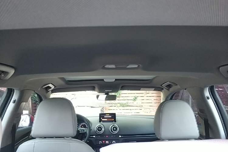 Used Audi A3 2020 Sportback 35 TFSI Fashion Edition China VI Emission Standard Headliner