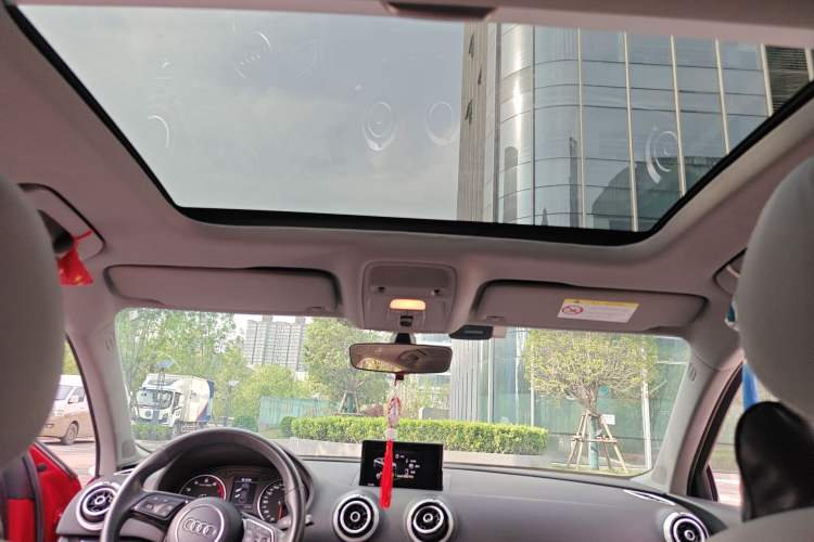 Used Audi A3 2020 Limousine 35 TFSI Fashion Edition China VI Emission Standard Headliner
