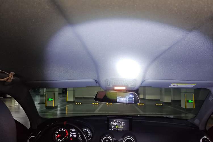 Used Audi A3 2020 Limousine 35 TFSI Ambition China VI Headliner