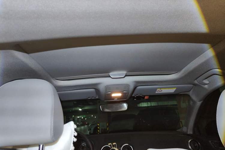 Used Audi A3 2020 Limousine 35 TFSI Fashion Edition China VI Emission Standard Headliner