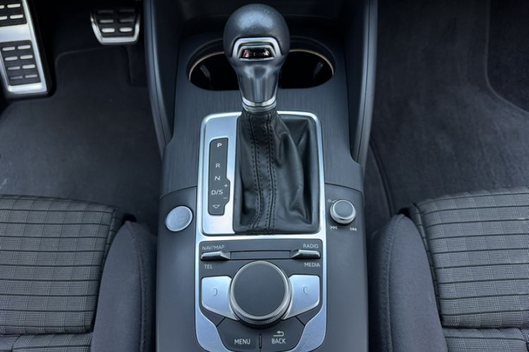 Used Audi A3 2020 Sportback 35 TFSI Sporty Model China VI Interior 1