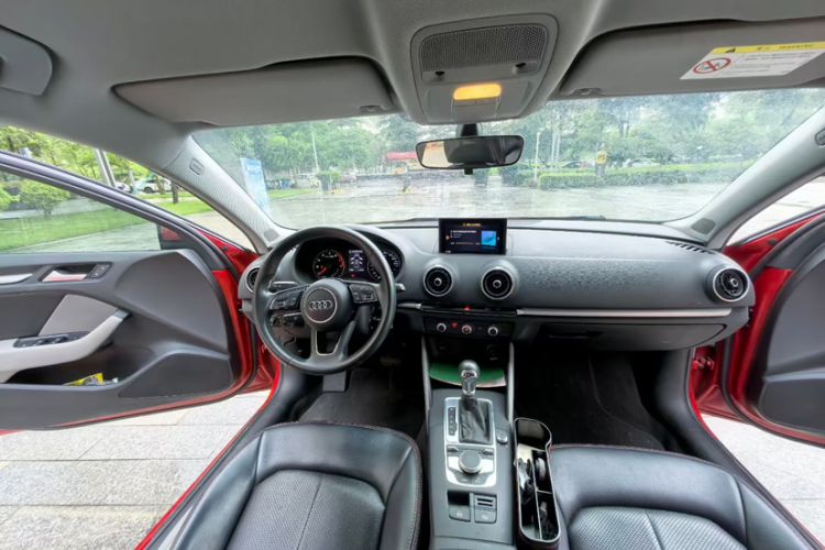 Used Audi A3 2020 Limousine 35 TFSI Ambition China VI Interior 2