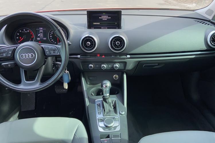 Used Audi A3 2020 Sportback 35 TFSI Fashion Edition China VI Emission Standard Interior 2