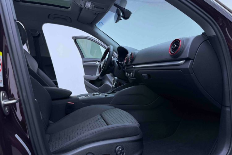 Used Audi A3 2020 Sportback 35 TFSI Sporty Model China VI Interior 4