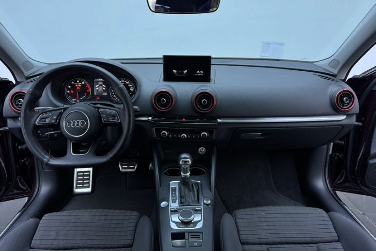 Used Audi A3 2020 Sportback 35 TFSI Sporty Model China VI Interior 6
