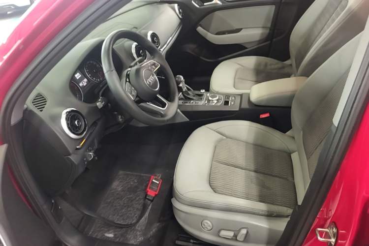 Used Audi A3 2020 Limousine 35 TFSI Fashion Edition China VI Emission Standard Left Front Seat