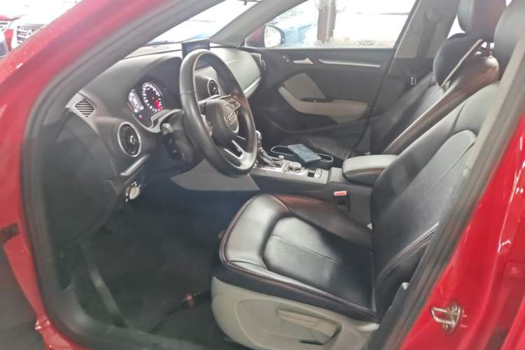Used Audi A3 2020 Limousine 35 TFSI Ambition China VI Left Front Seat