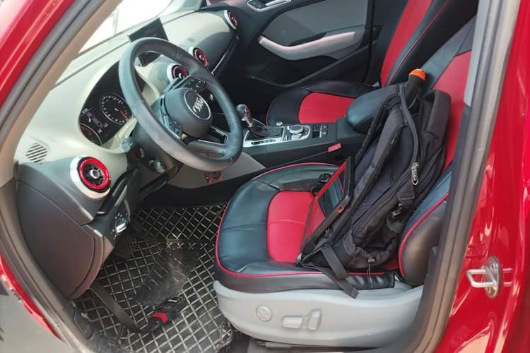 Used Audi A3 2020 Limousine 35 TFSI Fashion Edition China VI Emission Standard Left Front Seat