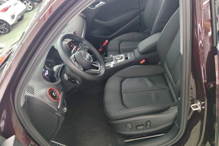 Used Audi A3 2020 Limousine 35 TFSI Style Edition China VI Emission Standard Left Front Seat