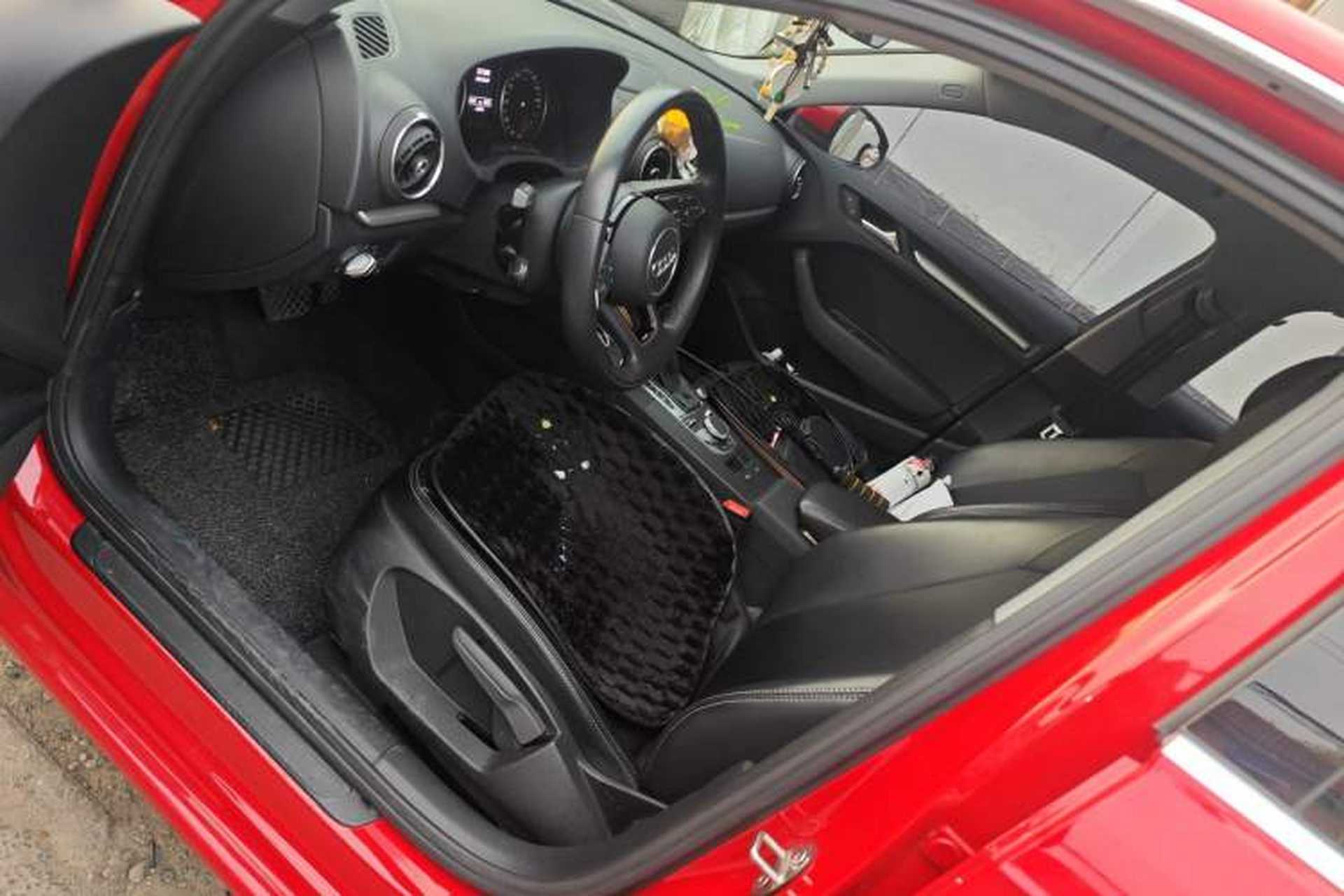 Used Audi A3 2020 Sportback 35 TFSI Ambition China VI Left Front Seat