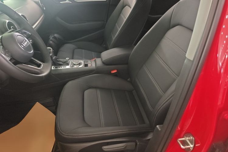 Used Audi A3 2020 Limousine 35 TFSI Ambition China VI Left Front Seat