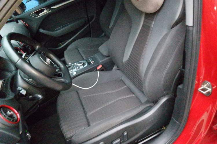 Used Audi A3 2020 Limousine 40 TFSI Sporty Version China VI Left Front Seat