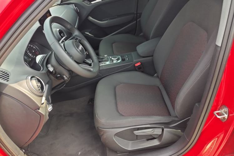 Used Audi A3 2020 Limousine 35 TFSI Ambition China VI Left Front Seat