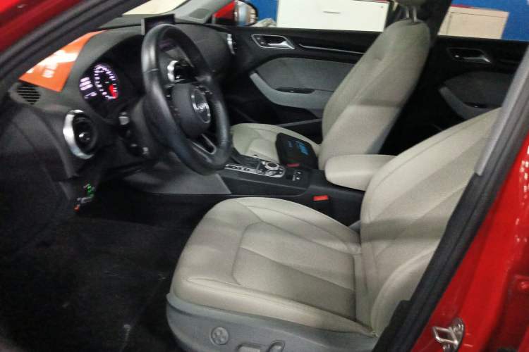 Used Audi A3 2020 Limousine 35 TFSI Fashion Edition China VI Emission Standard Left Front Seat