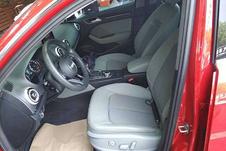 Used Audi A3 2020 Sportback 35 TFSI Fashion Edition China VI Emission Standard Left Front Seat