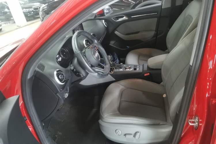 Used Audi A3 2020 Limousine 35 TFSI Fashion Edition China VI Emission Standard Left Front Seat