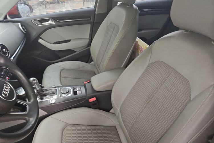 Used Audi A3 2020 Sportback 35 TFSI Fashion Edition China VI Emission Standard Left Front Seat
