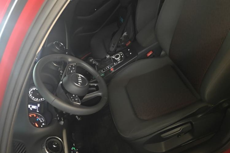 Used Audi A3 2020 Restyled Sportback 35 TFSI Entry-Level China VI Emission Standard Left Front Seat