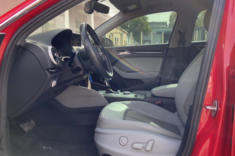 Used Audi A3 2020 Sportback 35 TFSI Fashion Edition China VI Emission Standard Left Front Seat