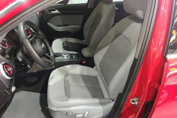 Used Audi A3 2020 Sportback 35 TFSI Fashion Edition China VI Emission Standard Left Front Seat