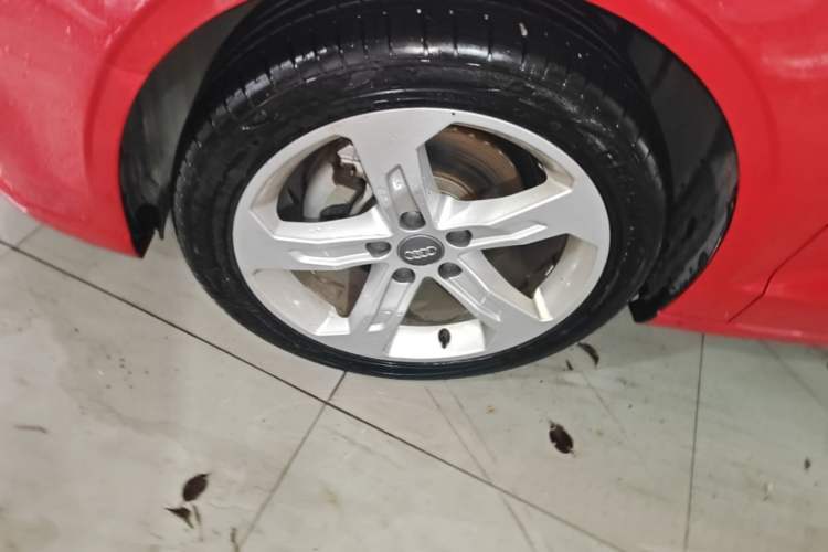 Used Audi A3 2020 Limousine 35 TFSI Ambition China VI Left Front Wheel Hub
