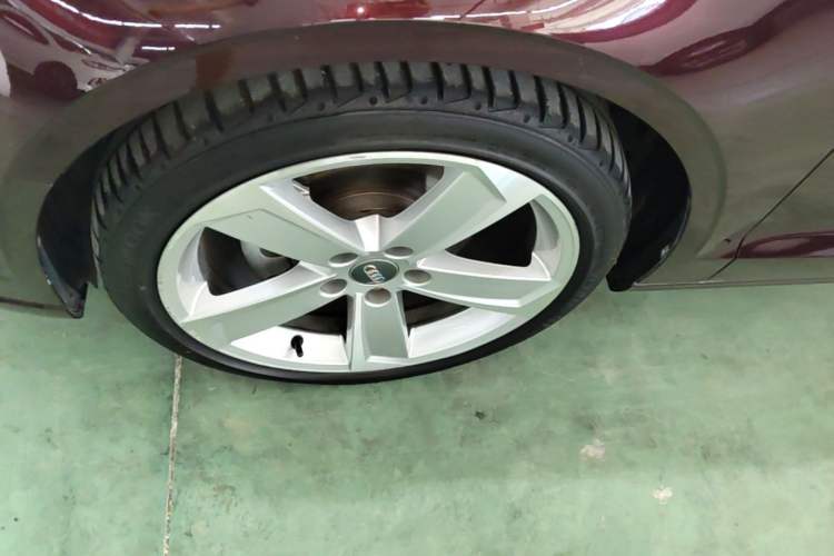 Used Audi A3 2020 Limousine 35 TFSI Style Edition China VI Emission Standard Left Front Wheel Hub