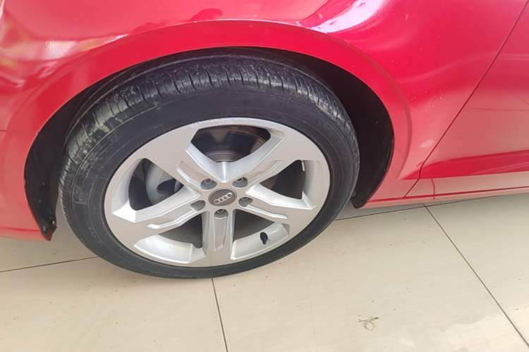 Used Audi A3 2020 Restyled Limousine 35 TFSI Ambition Version China VI Left Front Wheel Hub