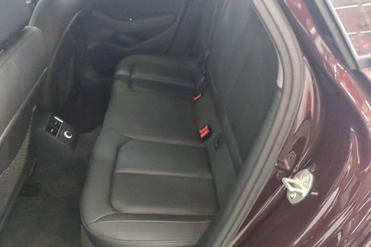 Used Audi A3 2020 Limousine 35 TFSI Style Edition China VI Emission Standard Left Rear Seat