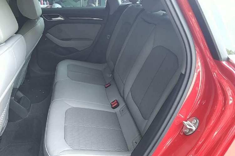 Used Audi A3 2020 Sportback 35 TFSI Fashion Edition China VI Emission Standard Left Rear Seat