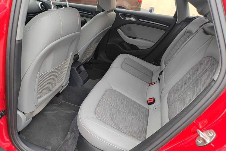 Used Audi A3 2020 Limousine 35 TFSI Fashion Edition China VI Emission Standard Left Rear Seat