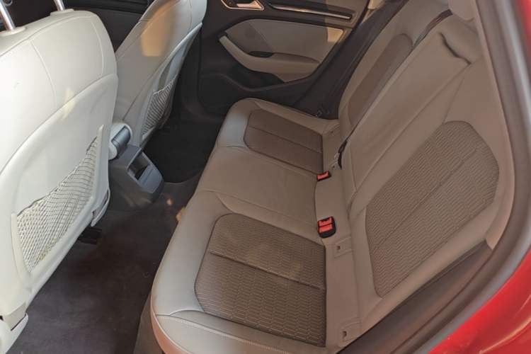 Used Audi A3 2020 Sportback 35 TFSI Fashion Edition China VI Emission Standard Left Rear Seat